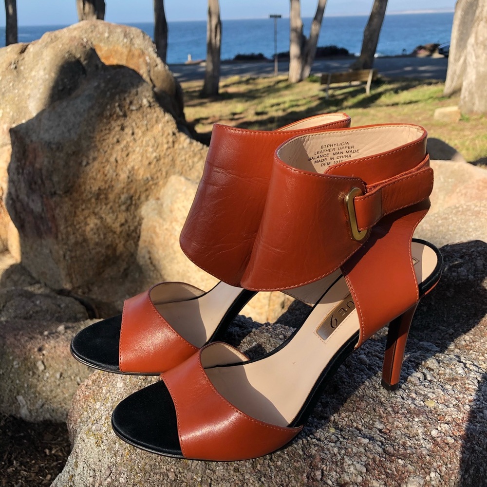 Boutique 9 Phylicia Sandal Leather Strap Heel